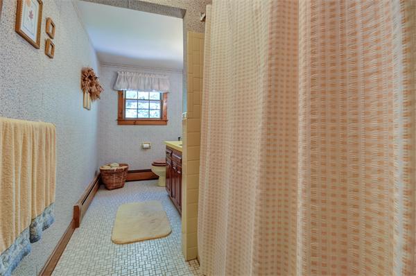 4 Betty Road Walpole, MA 02081 - Photo 21 of 27 Gallery Image 21