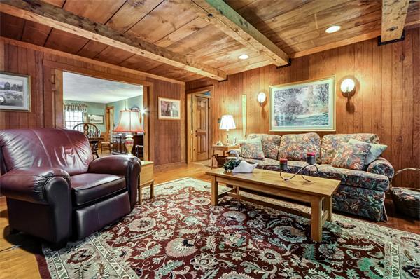 4 Betty Road Walpole, MA 02081 - Photo 6 of 27 Gallery Image 6