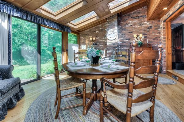 4 Betty Road Walpole, MA 02081 - Photo 9 of 27 Gallery Image 9