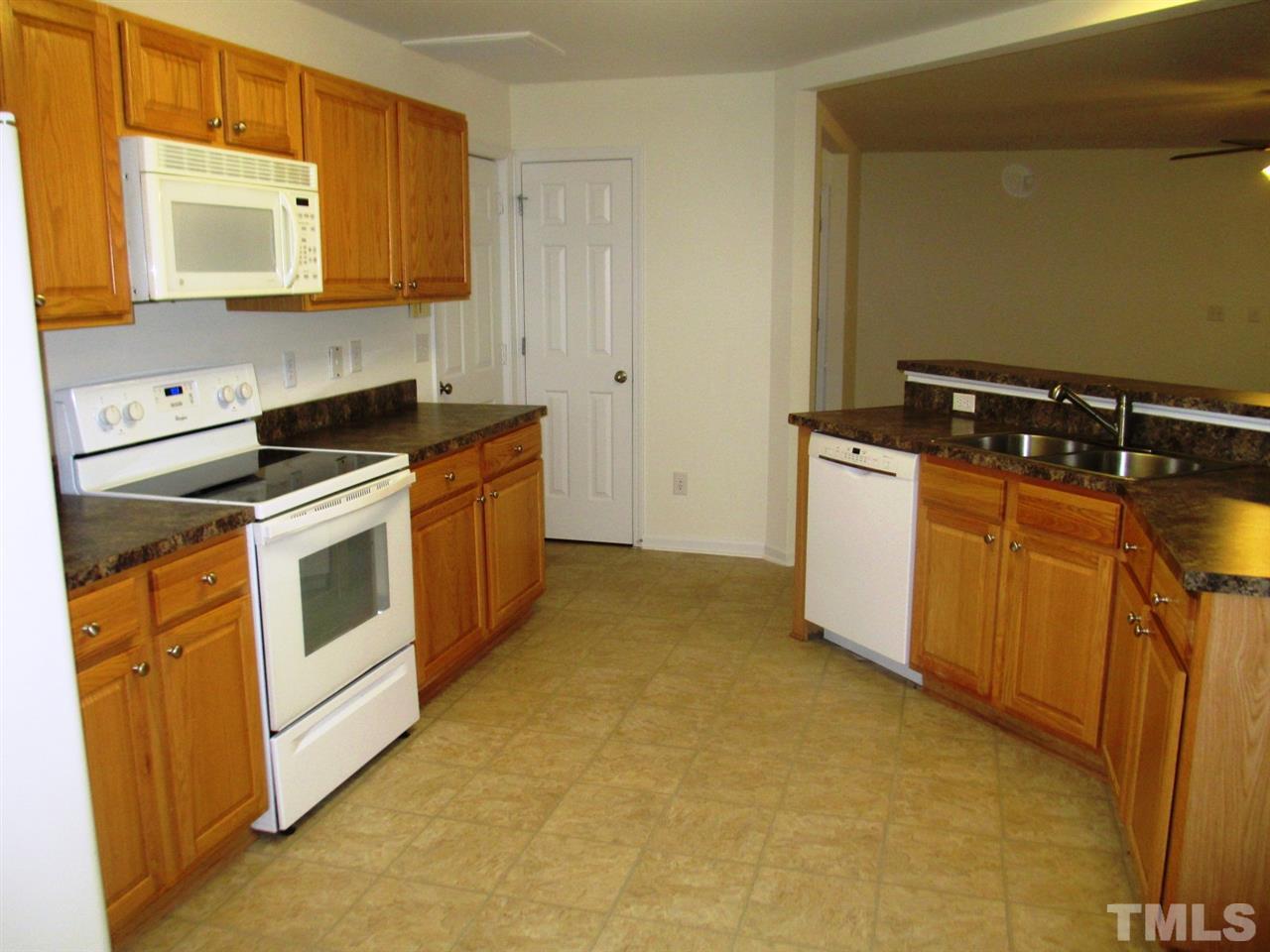 2007 Groundwater Place Raleigh, NC 27610 - Photo 11 of 25 Gallery Image 11