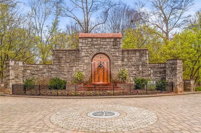 $599,000 | 489 Hammons Way Southeast, Atlanta, GA 30315