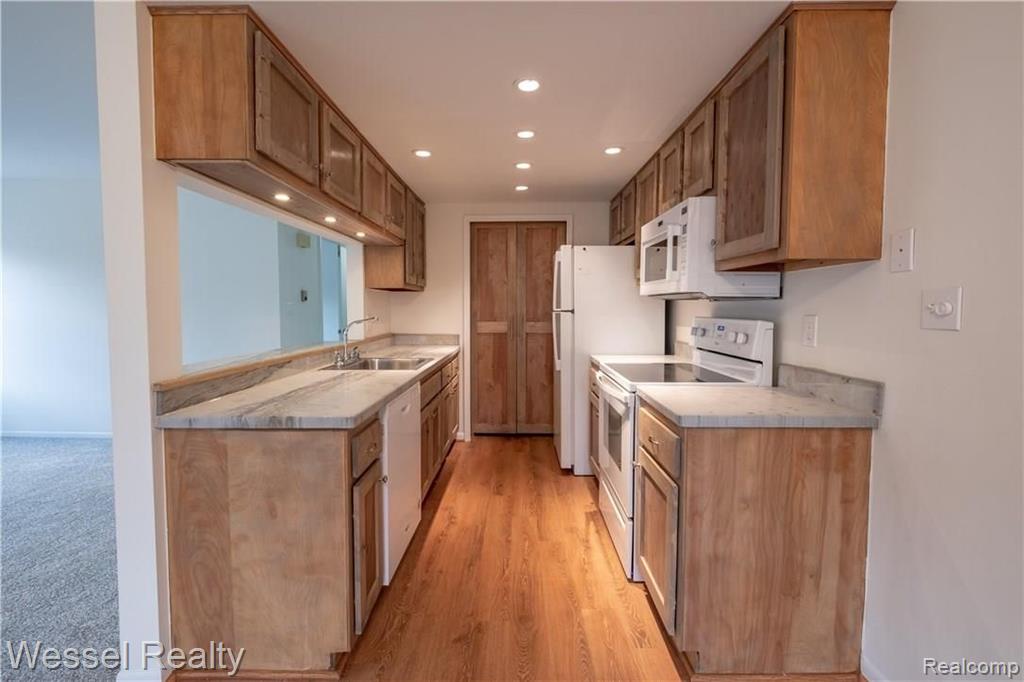 340 Minot Street, Unit 8 Romeo, MI 48065 - Photo 5 of 25