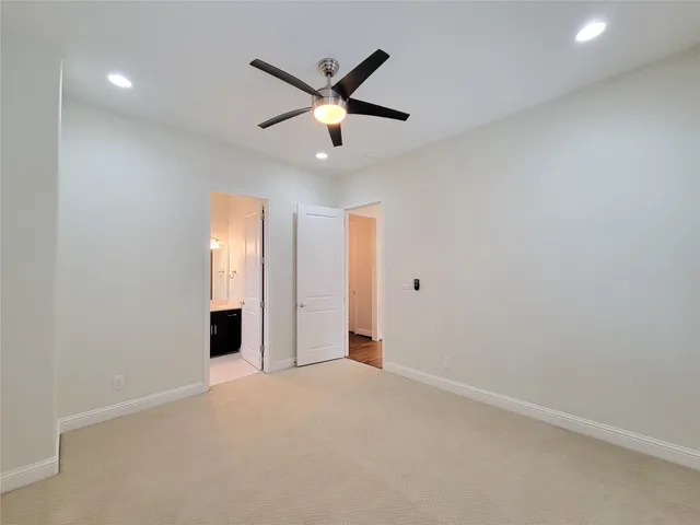 $2,799 | 5520 Kiam Street, Unit A, Houston, TX 77007