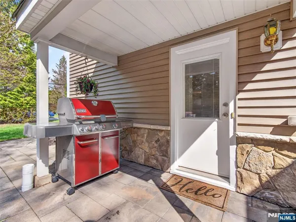 $929,900 | 232 Momar Drive, Ramsey, NJ 07446