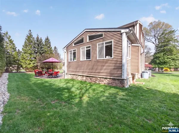 $929,900 | 232 Momar Drive, Ramsey, NJ 07446