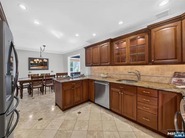 $929,900 | 232 Momar Drive, Ramsey, NJ 07446