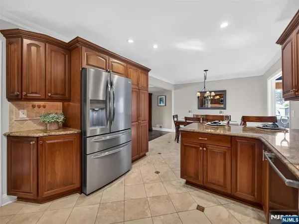 $929,900 | 232 Momar Drive, Ramsey, NJ 07446