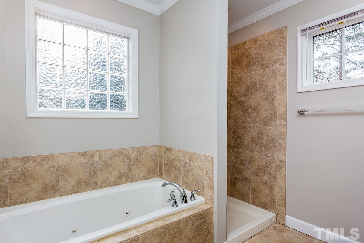 310 Acorn Street Raleigh, NC 27604 - Photo 14 of 20