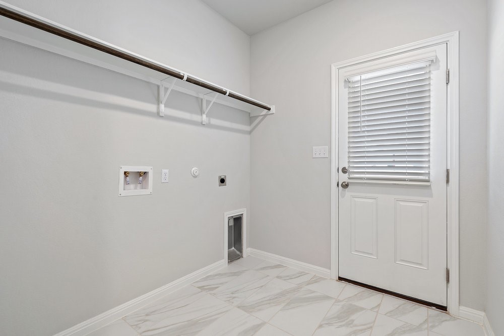 132 Condesa Street Kyle, TX 78640 - Photo 24 of 26 a view of an empty room