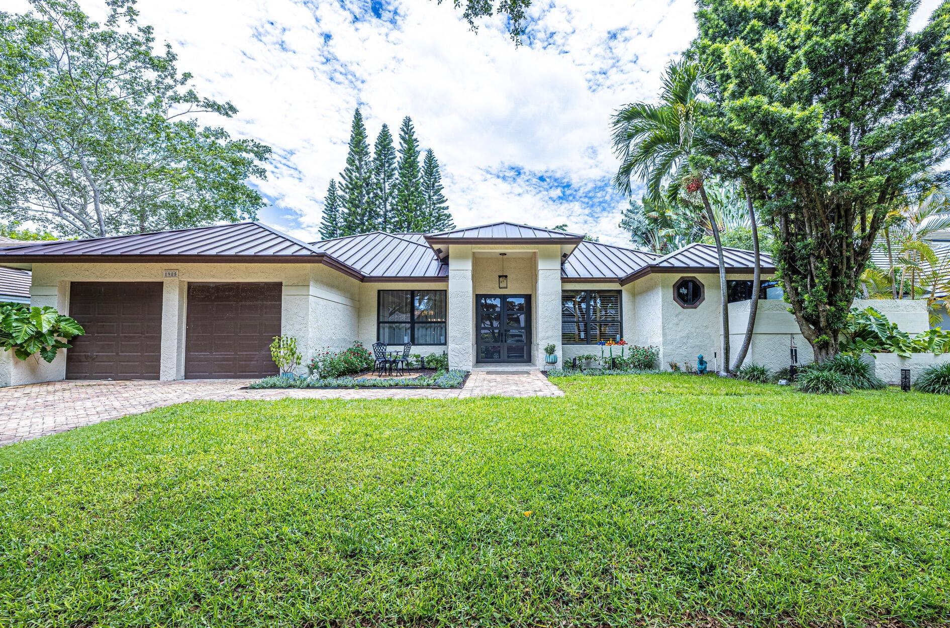 1985 Parkside Circle South Boca Raton, FL 33486 - Photo 2 of 25 153A0142-HDR