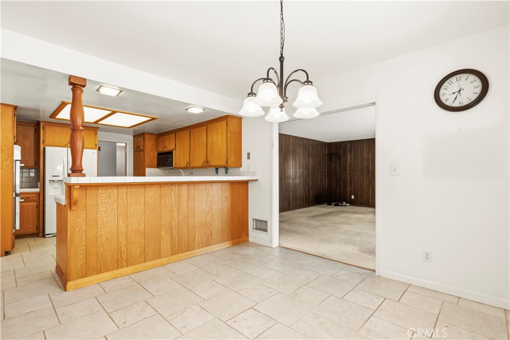 2724 North Kenneth Road Burbank, CA 91504 - Photo 19 of 35