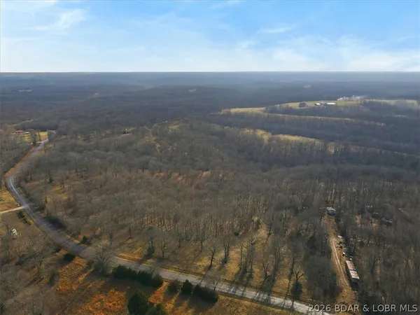 $508,800 | 23749 Golden Beach Road, Barnett, MO 65011