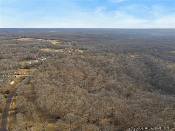 $508,800 | 23749 Golden Beach Road, Barnett, MO 65011