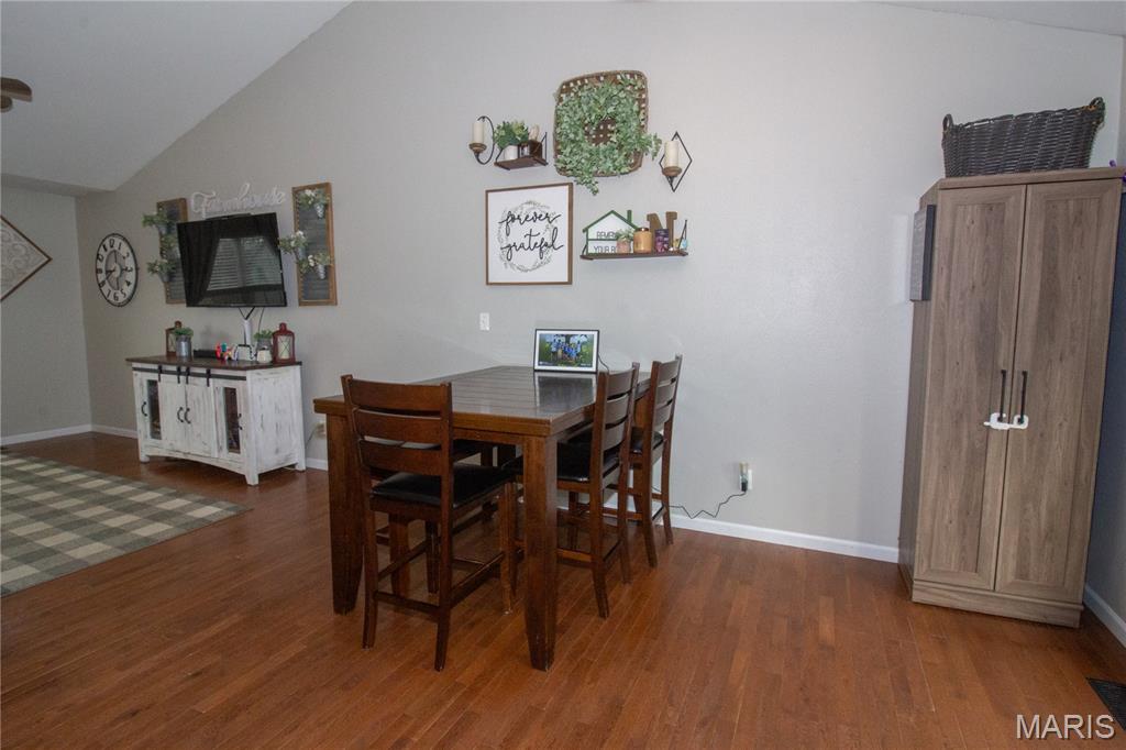 22935 Revelation Road Waynesville, MO 65583 - Photo 5 of 36