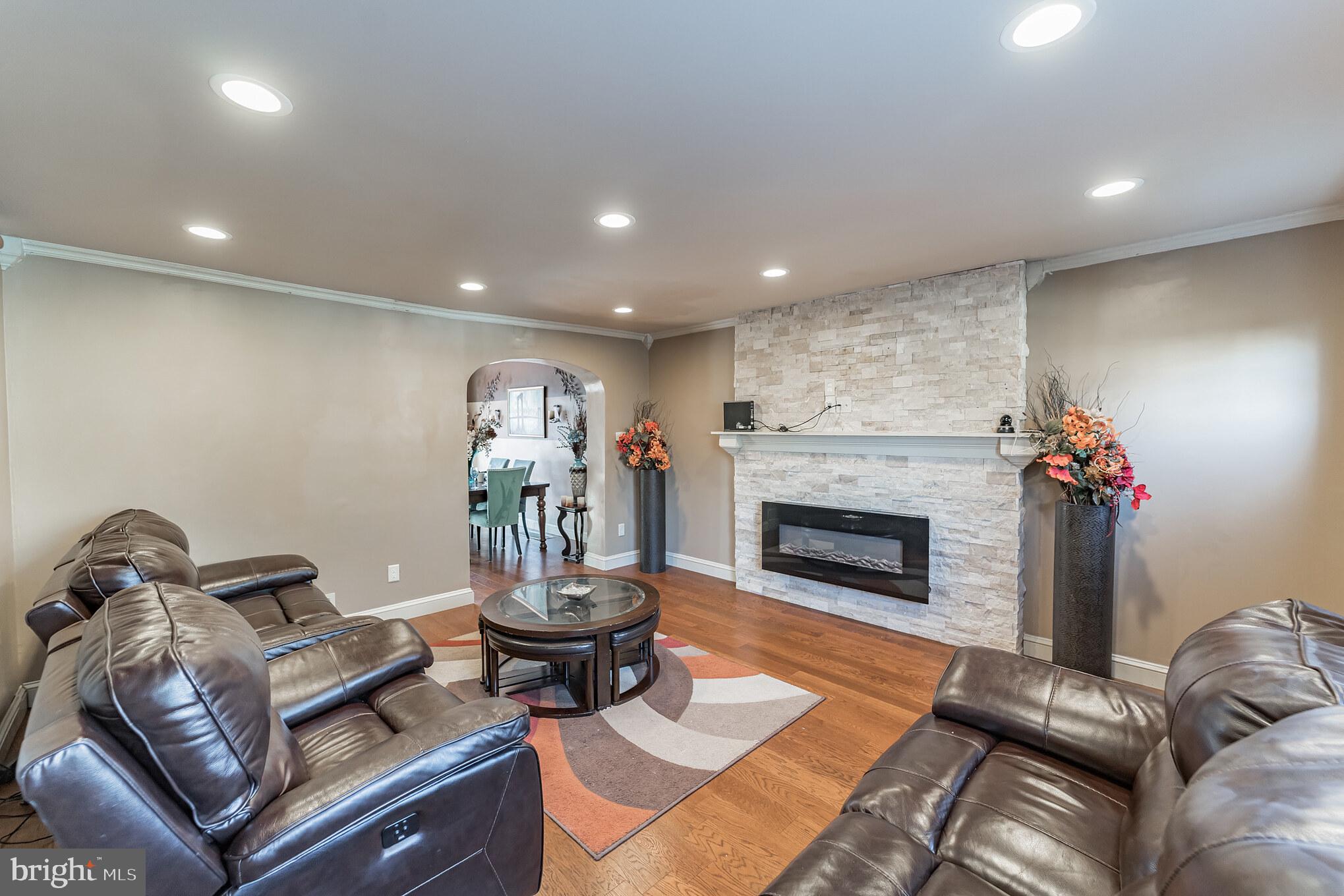 8414 Temple Road Philadelphia, PA 19150 - Photo 5 of 31 Gallery Image 5