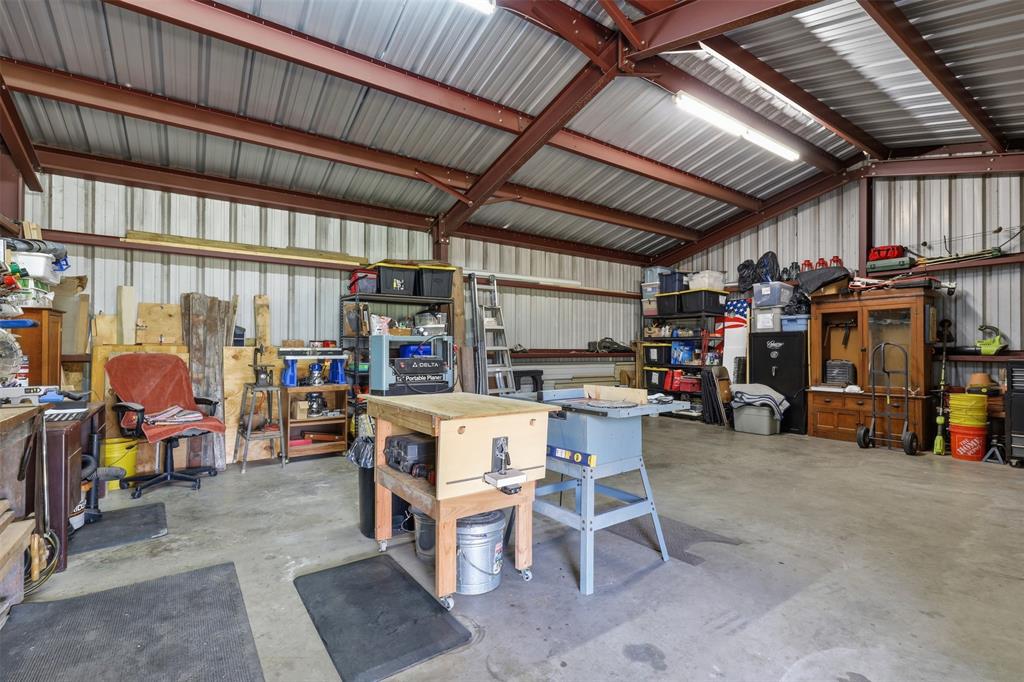 5770 West Highway 199 Springtown, TX 76082 - Photo 27 of 40