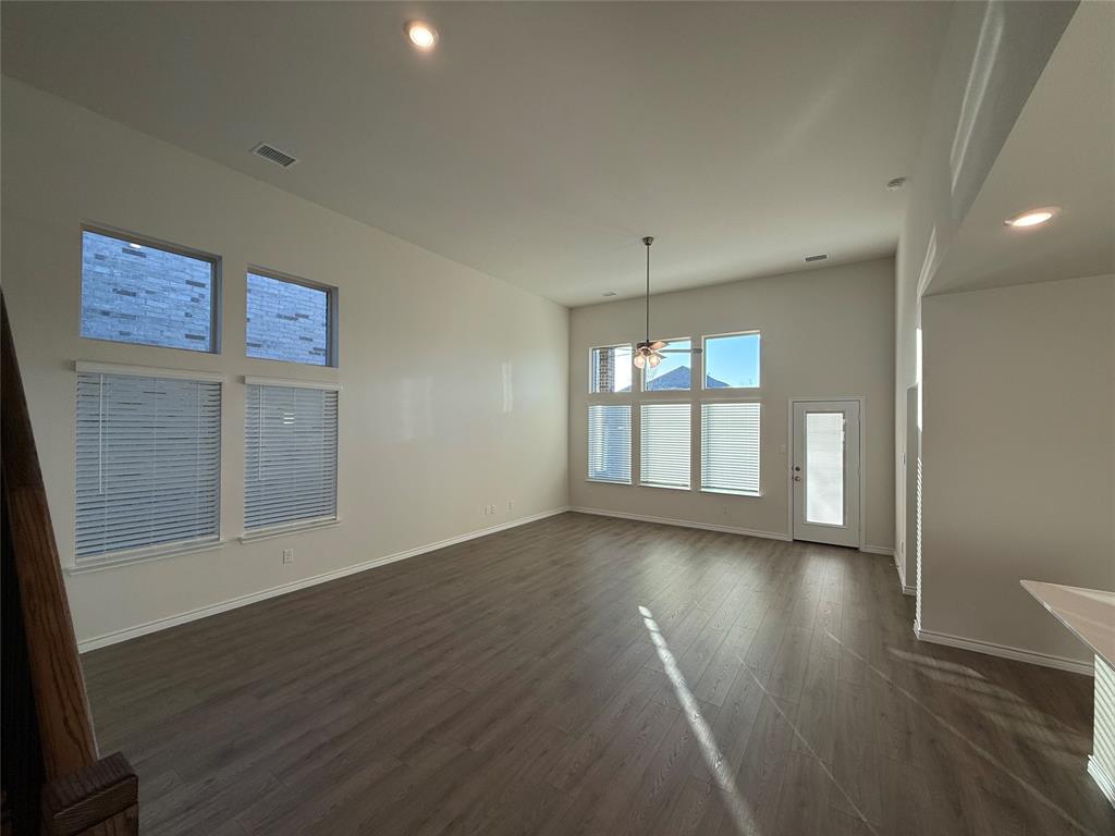 4016 Red Blf Street Pilot Point, TX 76258 - Photo 6 of 22