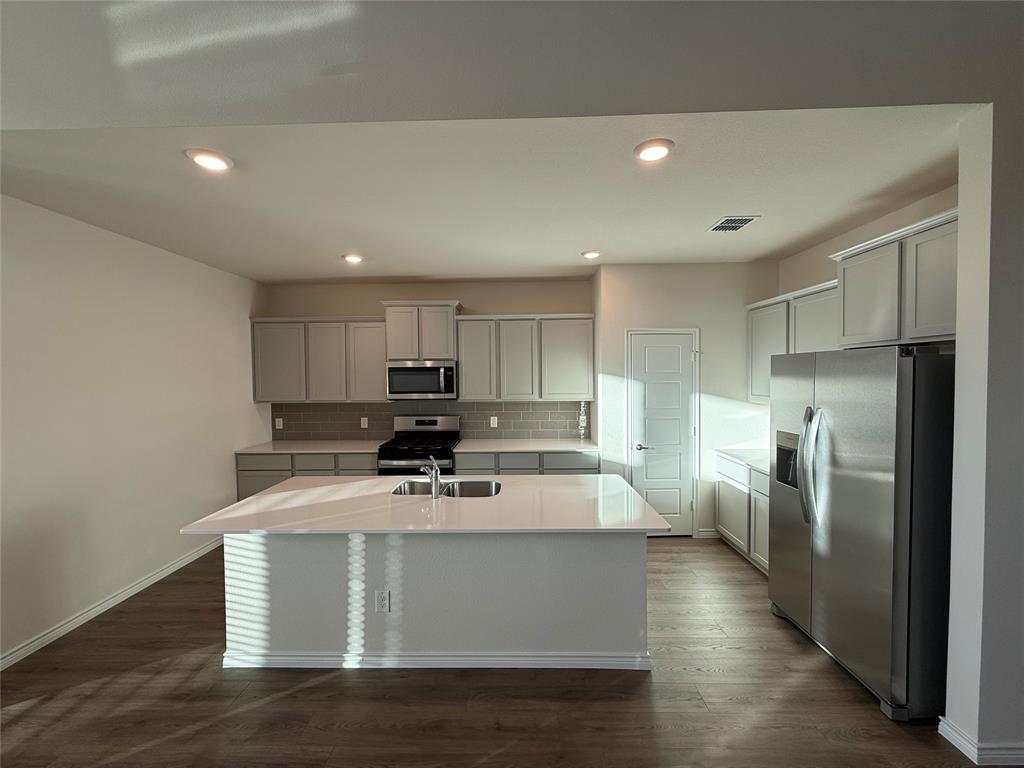 4016 Red Blf Street Pilot Point, TX 76258 - Photo 7 of 22