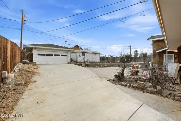 $395,000 | 609 North 38th Street, Yakima, WA 98901