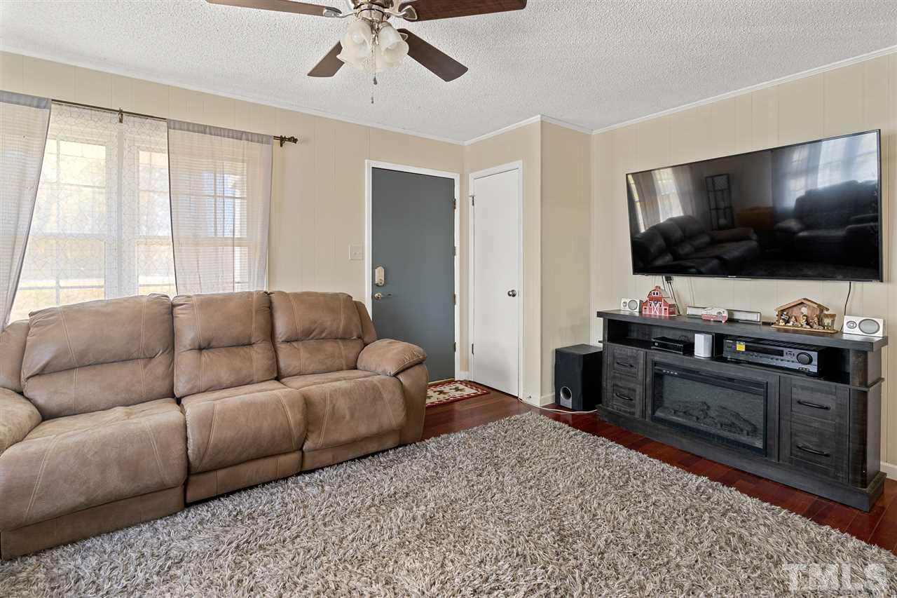 366 Gun Club Road Henderson, NC 27537 - Photo 3 of 23 Gallery Image 3