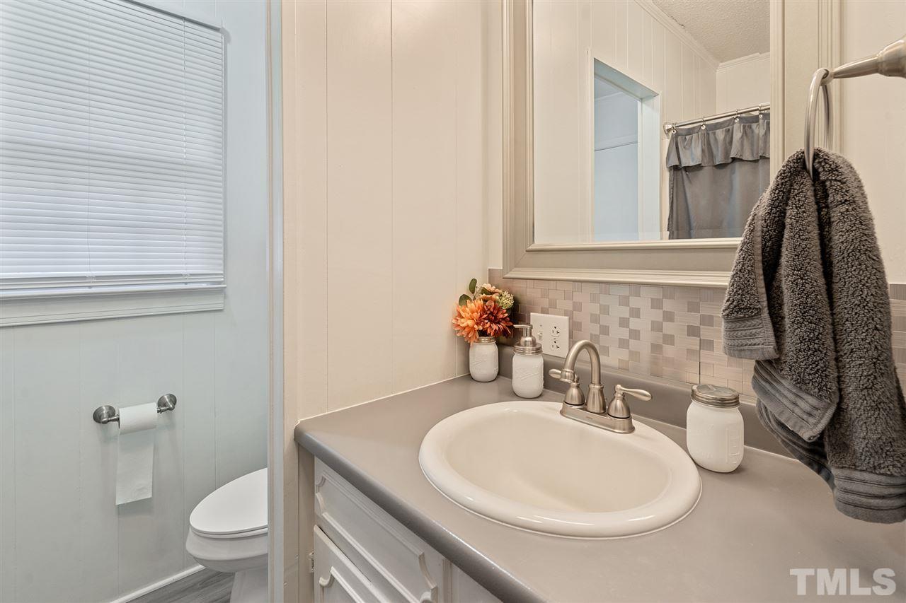 366 Gun Club Road Henderson, NC 27537 - Photo 7 of 23 Gallery Image 7