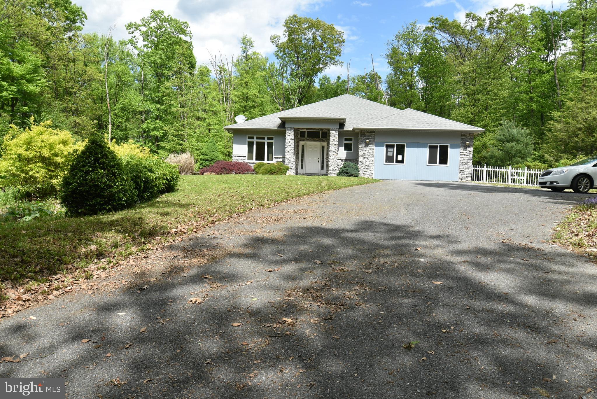 40 Nut Grove Road Pine Grove, PA 17963 - Photo 1 of 37 Front