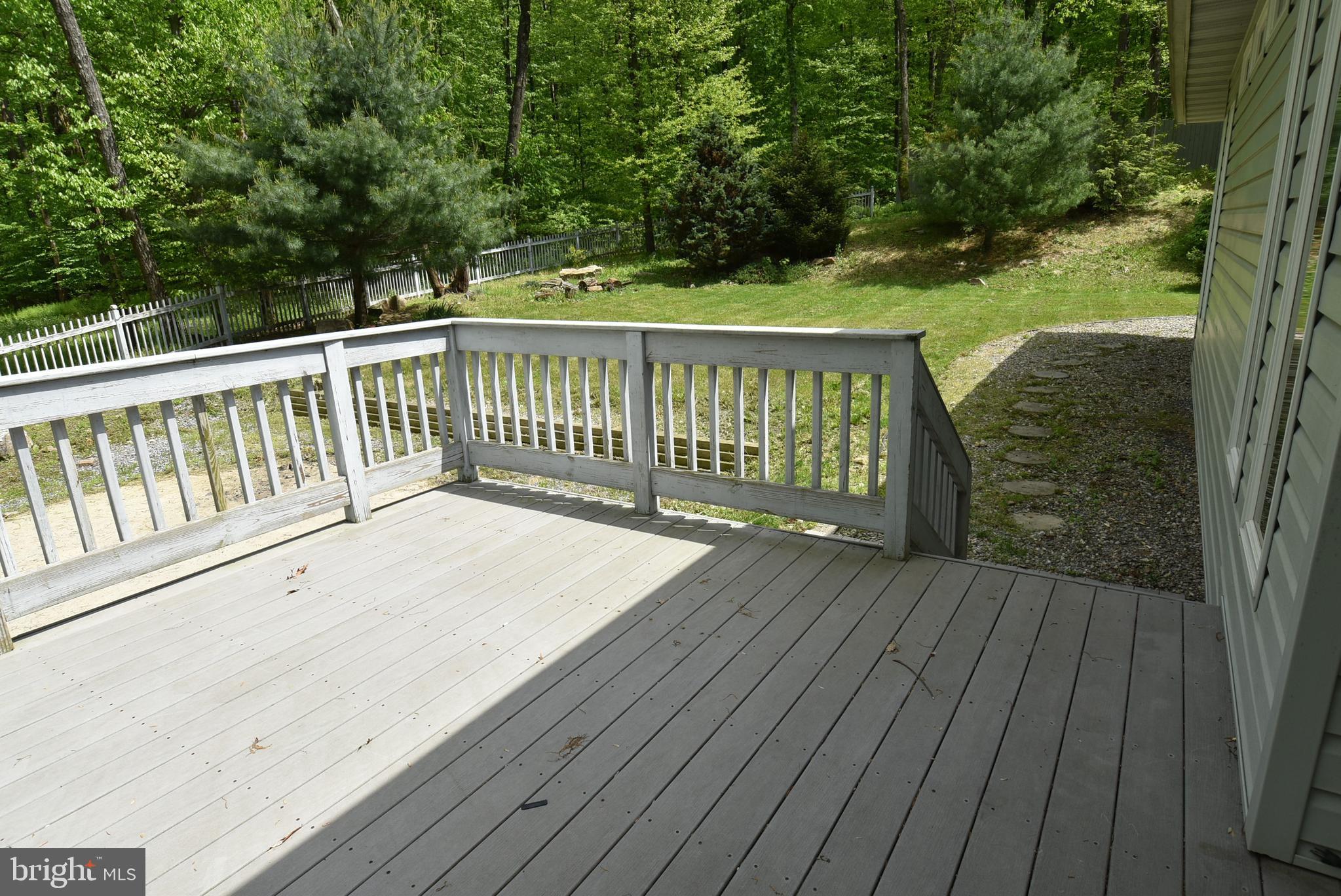 40 Nut Grove Road Pine Grove, PA 17963 - Photo 31 of 37 Deck