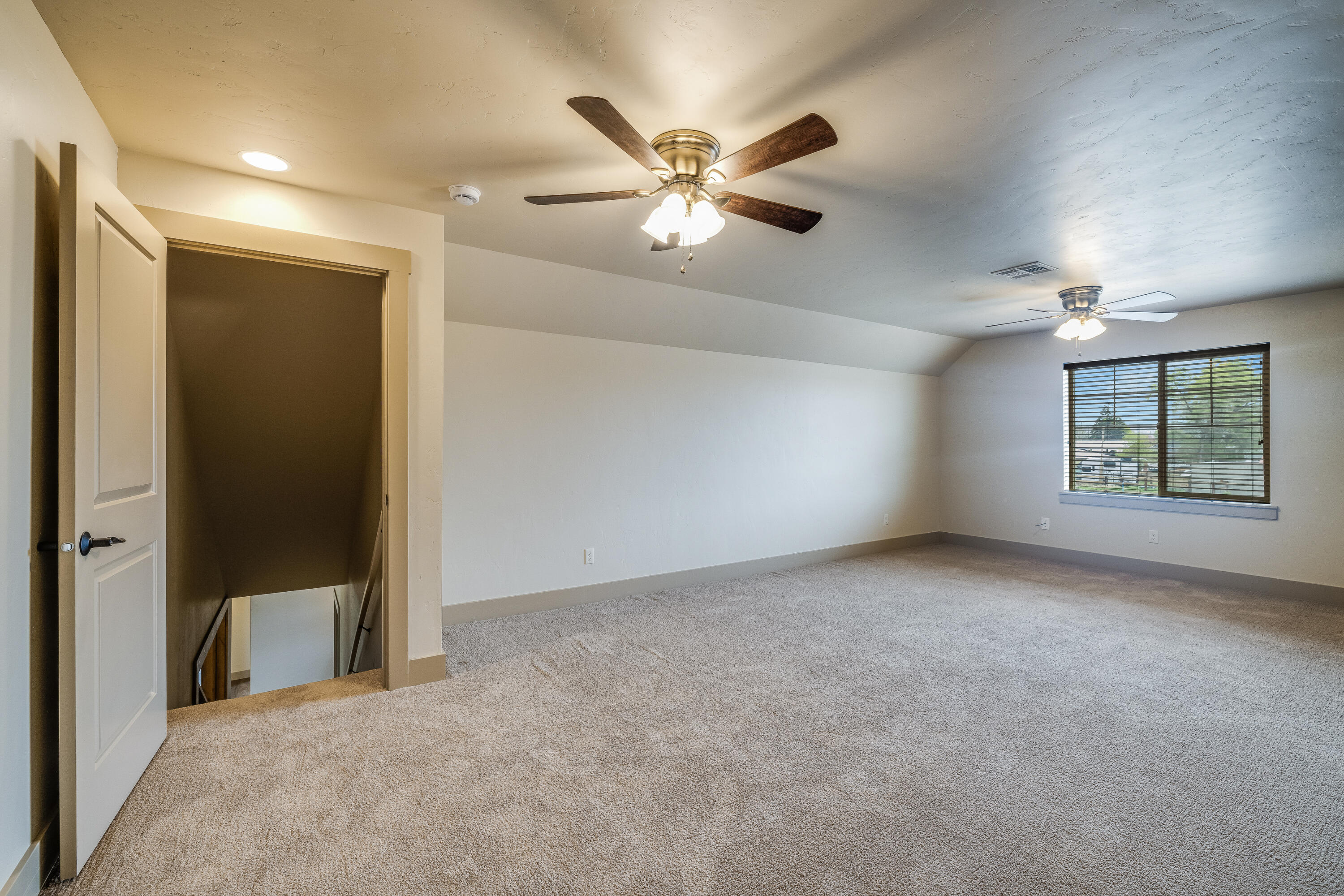 243 Northwest Saddle Ridge Loop Prineville, OR 97754 - Photo 27 of 35 Bonus Room above Garage