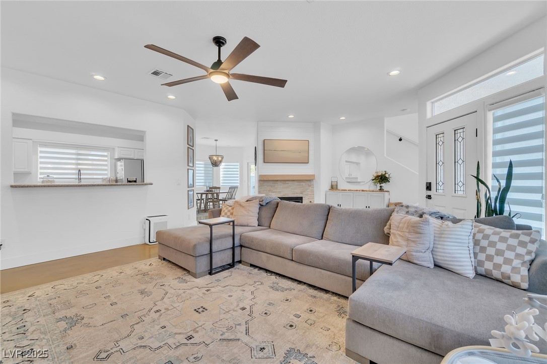 655 Florence Drive Boulder City, NV 89005 - Photo 9 of 63 Living area with ceiling fan and recessed lighting