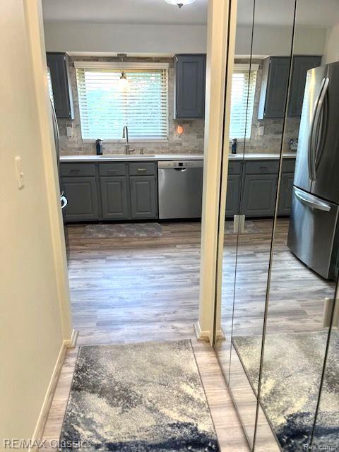 702 Tennyson Rochester Hills, MI 48307 - Photo 9 of 31