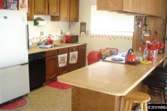 10505 Deodar Way Reno, NV 89506 - Photo 4 of 9 Photo 4
