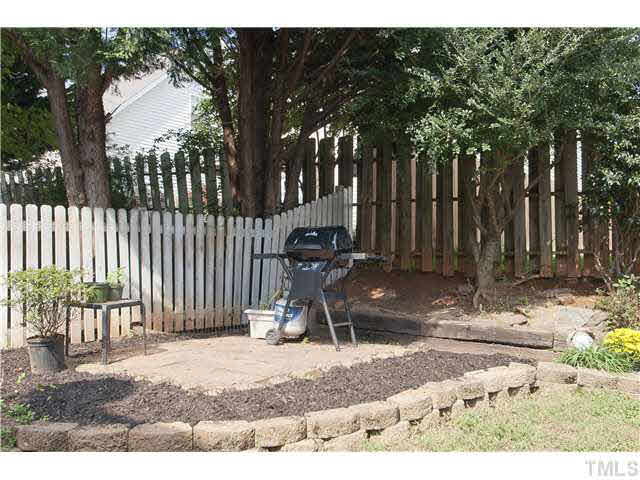1913 Barngate Way Raleigh, NC 27614 - Photo 14 of 15 Gallery Image 14