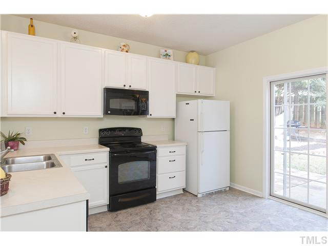 1913 Barngate Way Raleigh, NC 27614 - Photo 5 of 15 Gallery Image 5