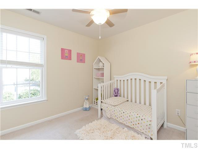 1913 Barngate Way Raleigh, NC 27614 - Photo 10 of 15 Gallery Image 10