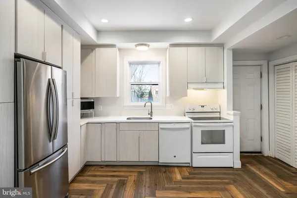 $499,000 | 612 Alabama Avenue Southeast, Washington, DC 20032