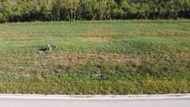 $214,900 | N51W18970 Quietwood Drive, Unit LT3, Menomonee Falls, WI 53051