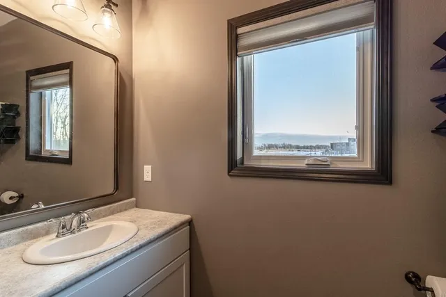 $470,000 | 2021 Bluestem Drive, Mankato, MN 56001