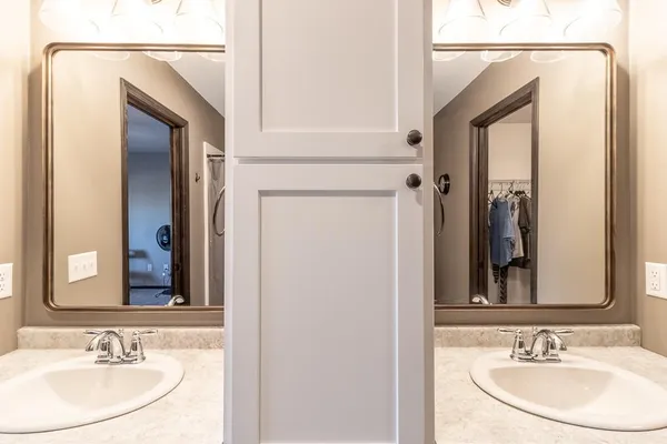 $459,000 | 2021 Bluestem Drive, Mankato, MN 56001