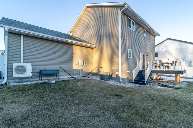 $470,000 | 2021 Bluestem Drive, Mankato, MN 56001