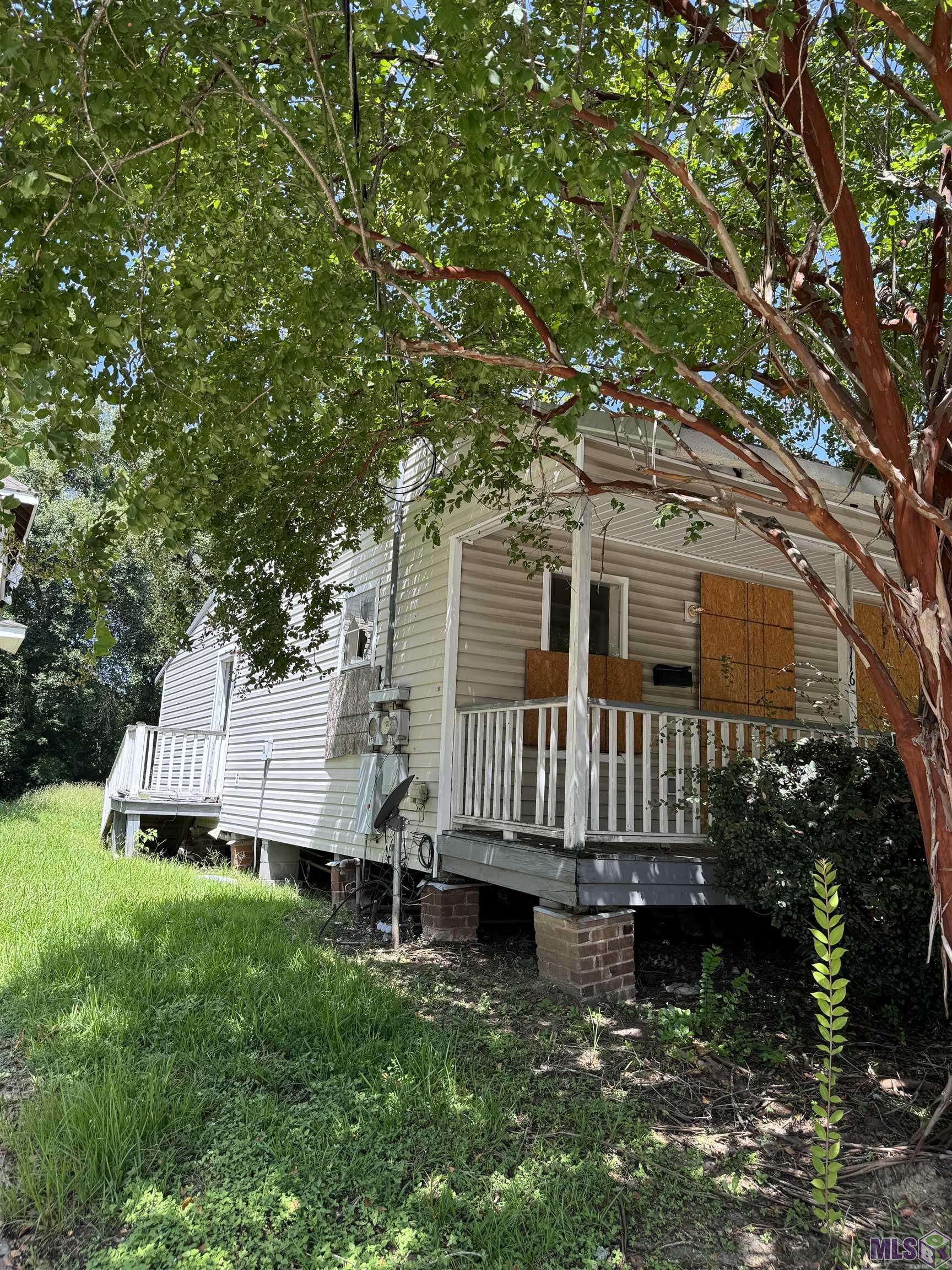 1116 Napoleon Street Baton Rouge, LA 70802 - Photo 3 of 5 Gallery Image 3