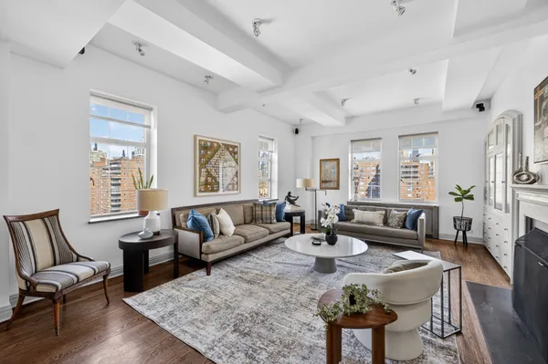 $5,995,000 | 410 West 24th Street, Unit 19BCE | Chelsea
