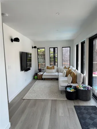 $15,250 | 35 Huron Street, Ocean Beach, NY 11770