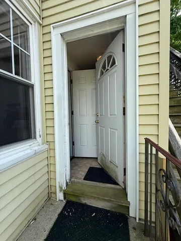 $1,999 | 13 North Park Street, Unit 1, Watertown, MA 02472