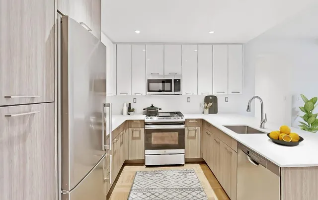 $4,717 | 635 East 14th Street, Unit 11B | StuyTown