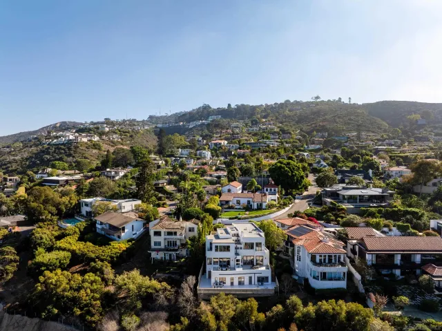 $5,550,000 | 7784 Lookout Drive, La Jolla, CA 92037