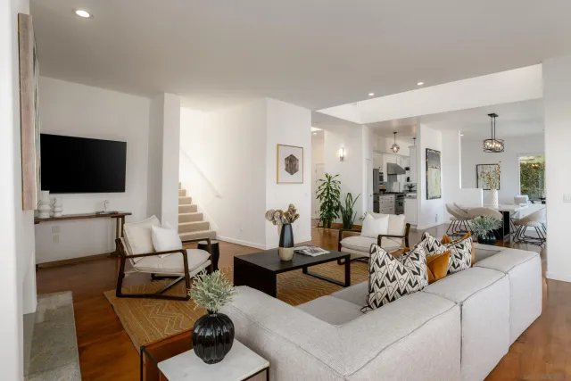 $5,550,000 | 7784 Lookout Drive, La Jolla, CA 92037