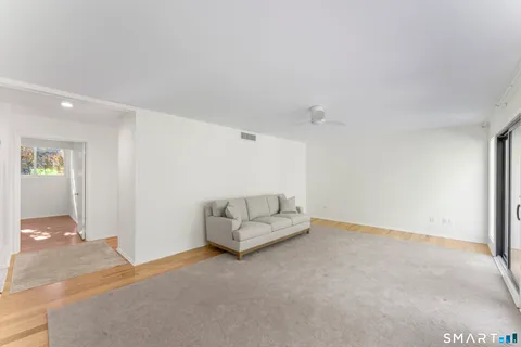 $270,000 | 69 Heritage Village, Unit C, Southbury, CT 06488