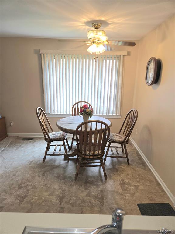 14879 Riverside Street Livonia, MI 48154 - Photo 11 of 42 Gallery Image 11