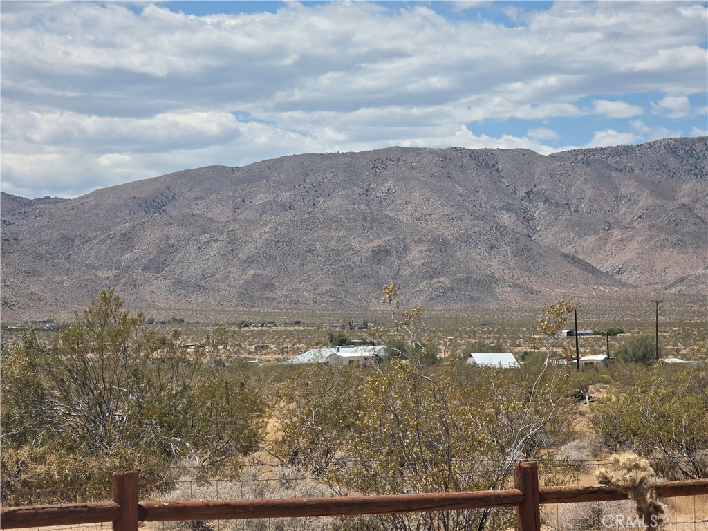51033 Joshua Tree Road Johnson Valley, CA 92285 - Photo 24 of 30 View