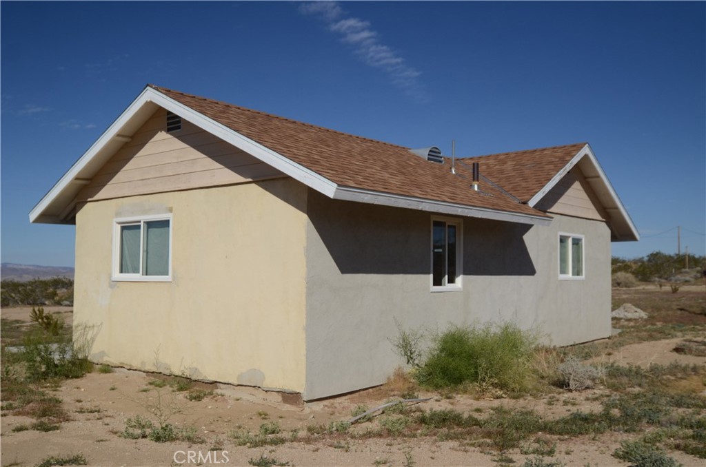 51033 Joshua Tree Road Johnson Valley, CA 92285 - Photo 5 of 30 Right Side and Back